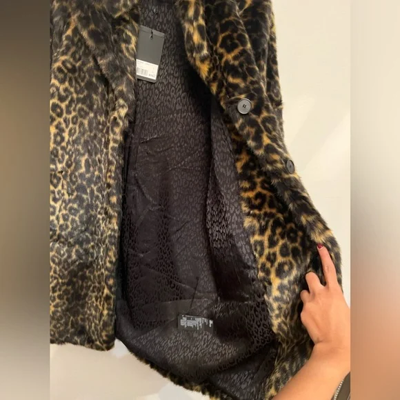 * 💕SOLD* Luxury The Kooples Leopard Faux Fur Coat Small - Picture 12 of 17